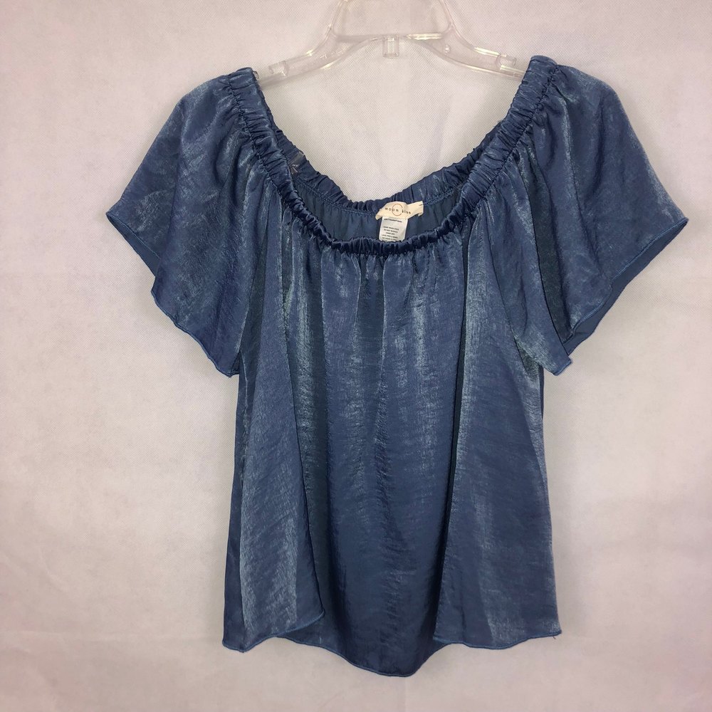 Moon Kiss Off the Shoulder Blue Top Size Small